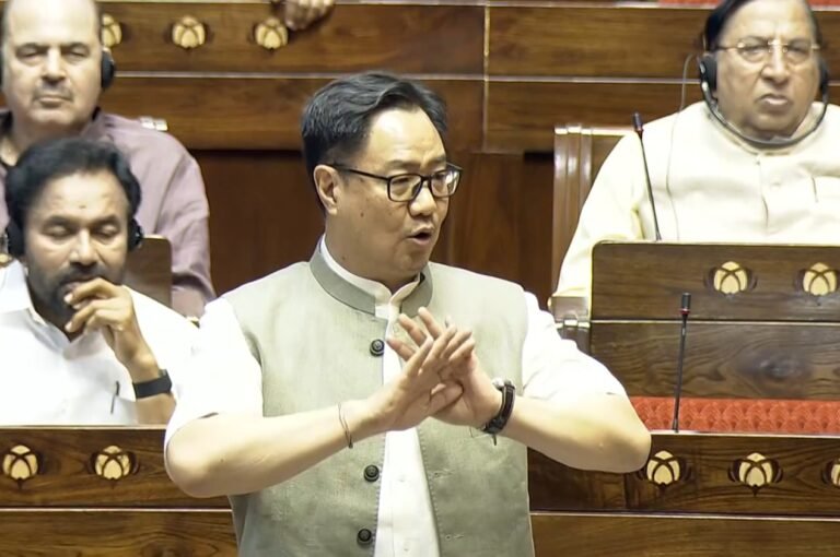 सरकार शुरू से ही नीट पर चर्चा कराने के पक्ष में, एनडीए के सभी दल चर्चा चाहते हैंः रिजिजू