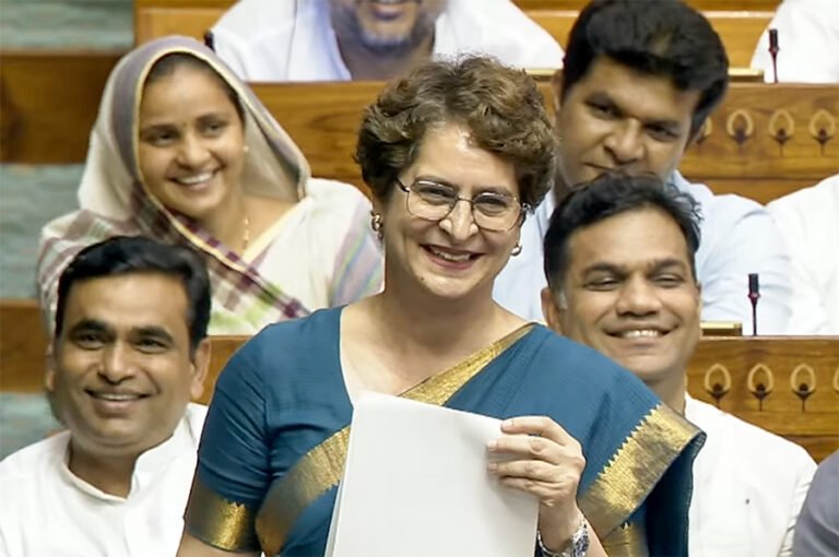 प्रियंका गांधी का प्रह्लाद जोशी पर तंज, कहा-सच बोलने के लिए सजा मिले तो भी उठाती रहूंगी आवाज