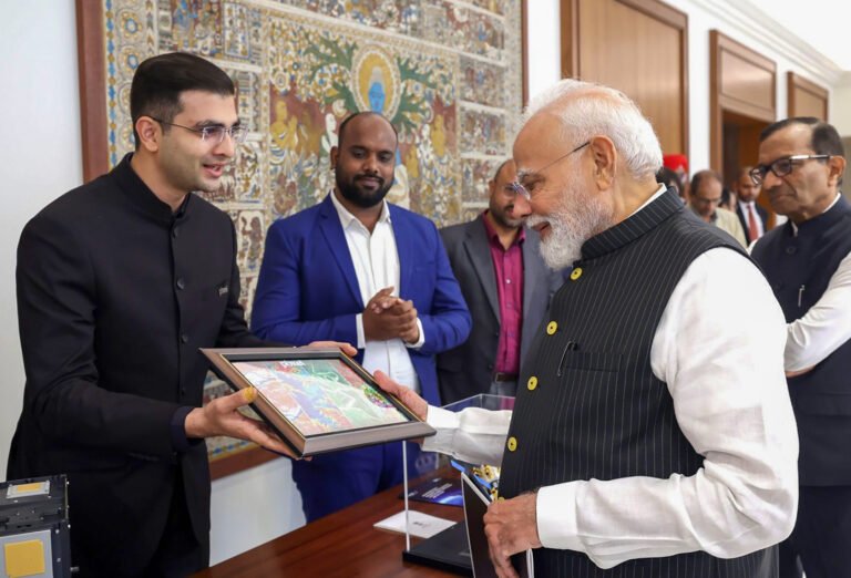 लाभार्थी से निर्माता तक: पीएम मोदी का युवाओं को प्राथमिकता देने वाला गवर्नेंस का विज़न