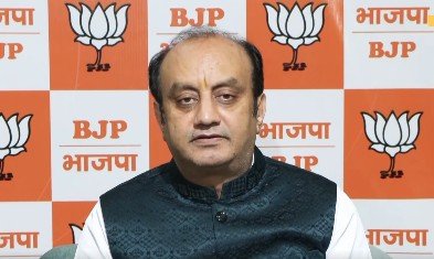 बीजेपी ने ‘वंदे मातरम’ से जुड़े नियम को न मानने पर कांग्रेस और कर्नाटक सरकार की आलोचना की
