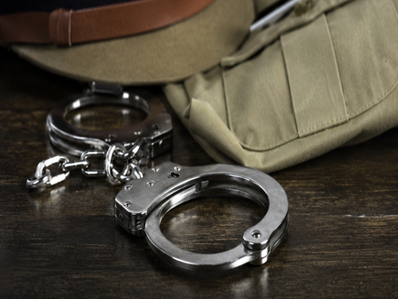 दिल्ली पुलिस ने लूट के मामले में फरार आदतन अपराधी को किया गिरफ्तार