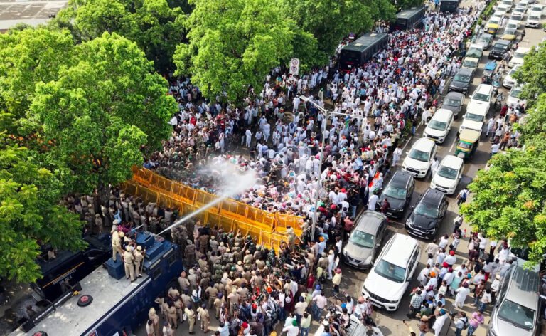 पायलट के नेतृत्व में पंजाब कांग्रेस नेतृत्व ने चंडीगढ़ में वित्त मंत्री चीमा के खिलाफ प्रदर्शन किया